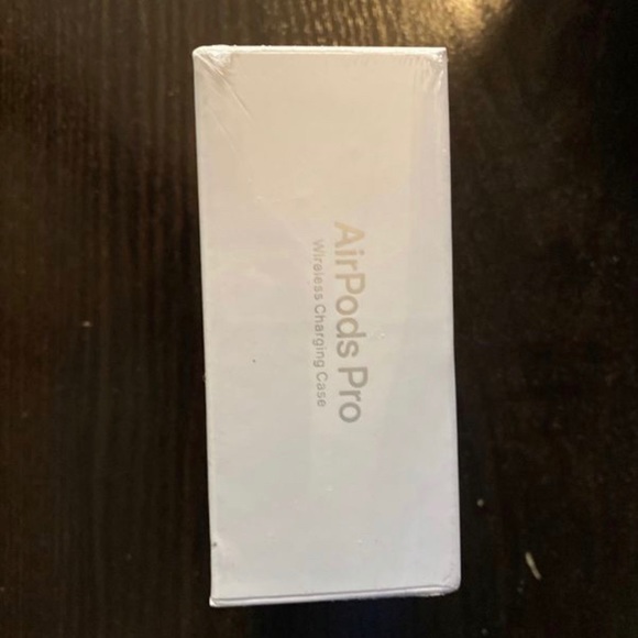 Air pod pros - Picture 5 of 5